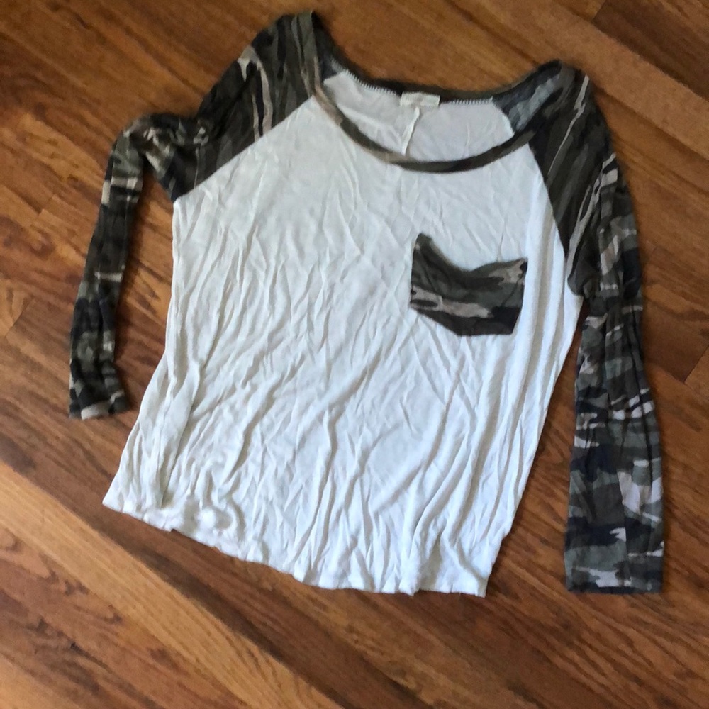 Camo pocket baseball Tshirt